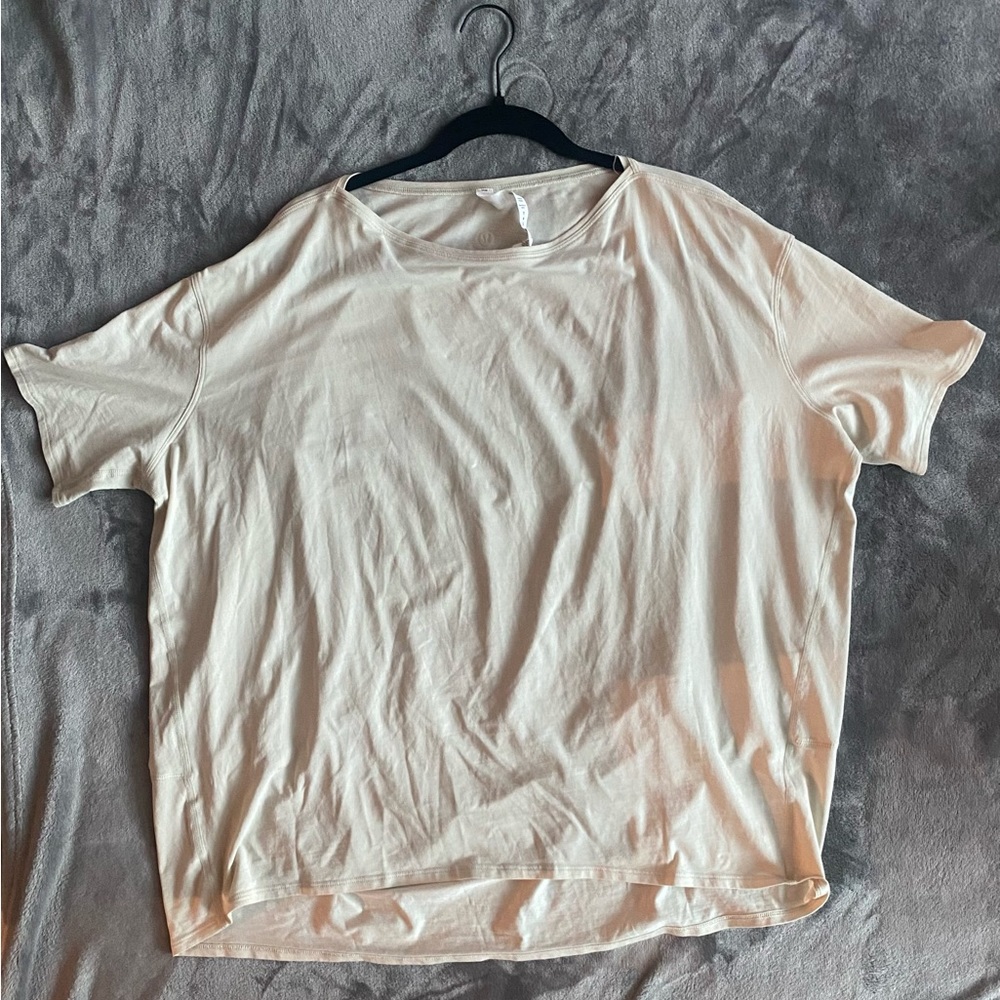 Lululemon Back in Action Short Sleeve
Shirt, Size 14